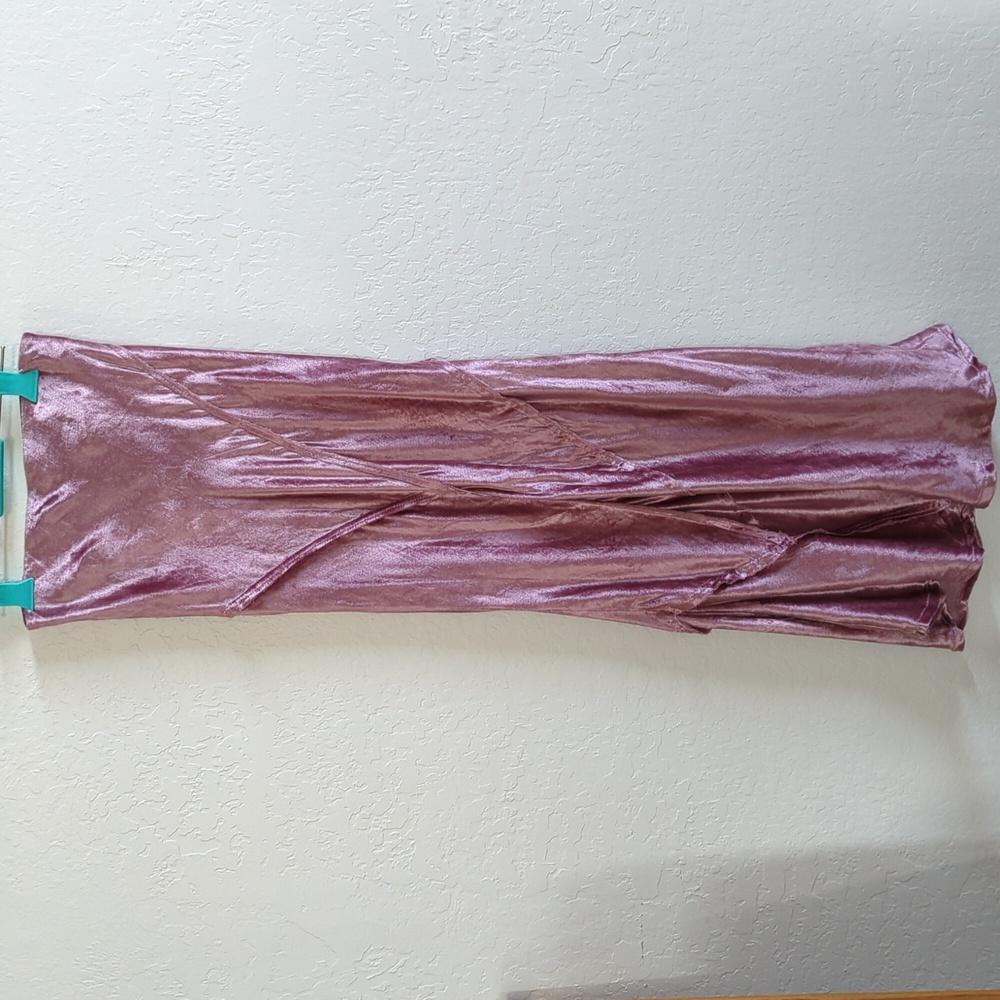 FREE People  Solid Serious Swagger Velvet Skirt. XS Pink